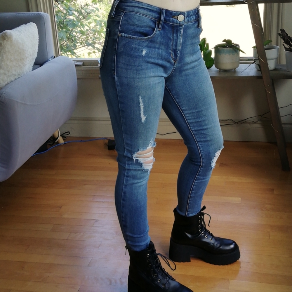 Skinnygirl jeans - distressed